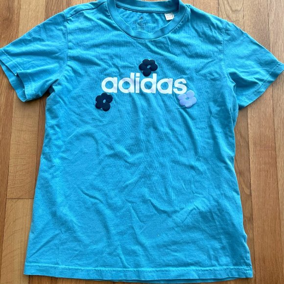 NWOT Adidas Womens Tee Med - Picture 1 of 4